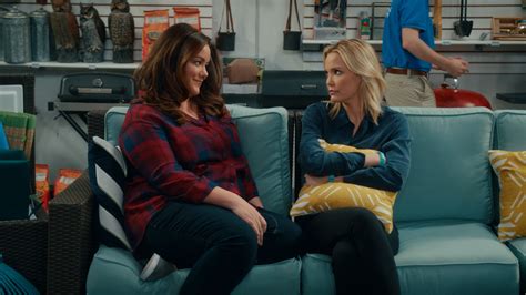 Watch American Housewife Season 2 Episode 15 The Mom Switch Online