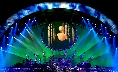 Clip Du Concert Pulse Des Pink Floyd Au Earls Court London Pink