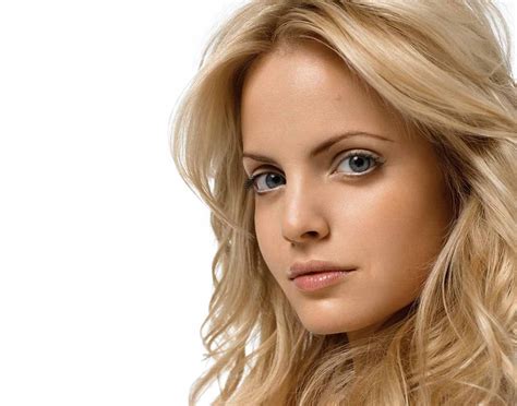 Did Mena Suvari Undergo Plastic Surgery Including Boob Job Nose Job