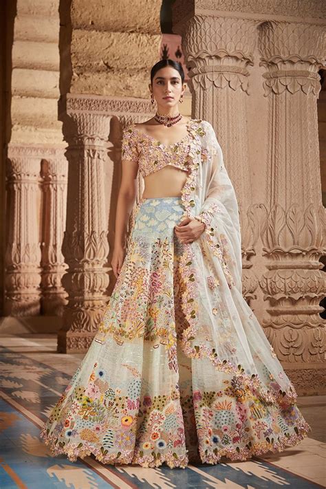 20 Of The Most Gorgeous Sangeet Lehengas For 2020 2021 Weddings