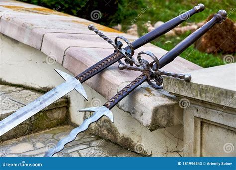 Large Two Handed Swords