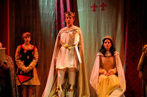Camelot Theatre Reviews