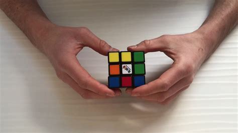 Comment Résoudre Un Rubiks Cube 3 X 3 Automasites