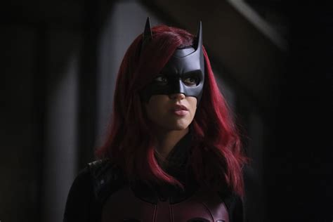 Batwoman Season 2 5 Actresses That Could Replace Ruby Rose