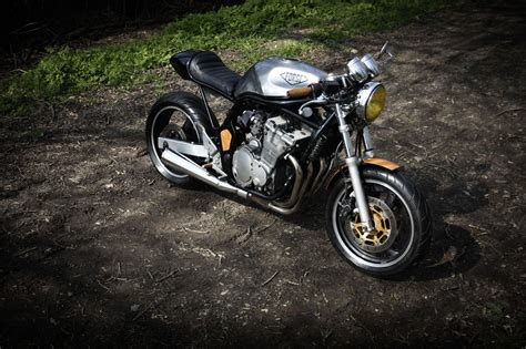 Ducati special by walt siegl. Suzuki bandit 600 | Carros e motos, Motos, Cafe racer