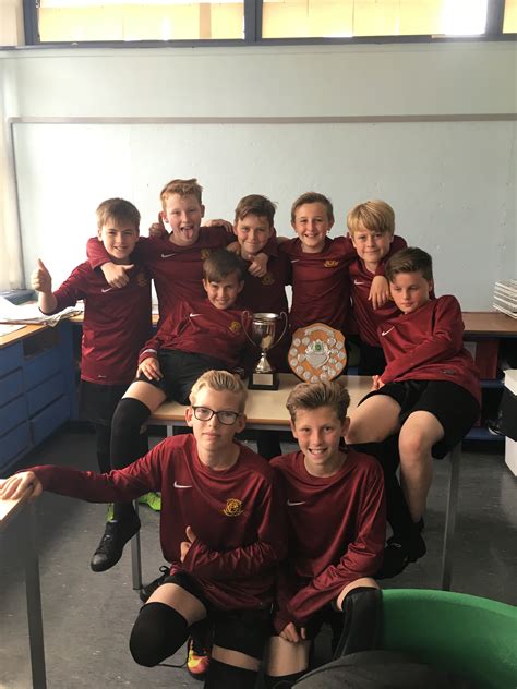 Primary 7 boys - football champions! | Cockenzie Primary ...