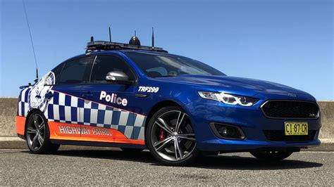 Nsw Police Unveil Hi Tech Bmw And Chrysler Highway Patrol Cars Daily