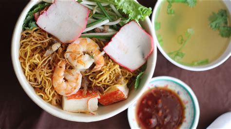 Mi Kho Tom Thit Dry Egg Noodles With Shrimp And Pork Youtube