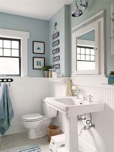 Explore vintage bathroom decor ideas, and prepare to add a classic and elegant decor theme to your bathroom. 34 fresh and stylish small bathroom remodel 31 #bathroomremodel #smallbathroomremodel # ...