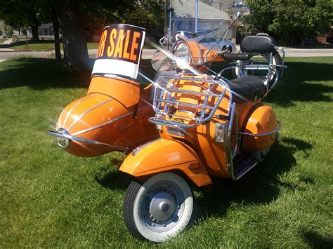 On The Road With Zoom Stella Genuine Scooter With Sidecar