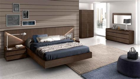 How to decorate a luxury modern bedroom furniture set that will blow your mind. Modern Dark Walnut Finish Bedroom Set with Headboard ...