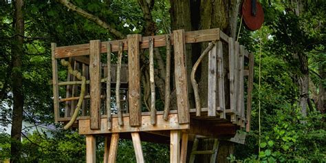 How To Build A Treehouse For Your Backyard Diy Tree House Plans