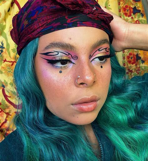 Dee 🧚🏾‍♀️ On Instagram “did This Lookyyy Using The Sugarpill C1 And C2 Capsule Palettes And I