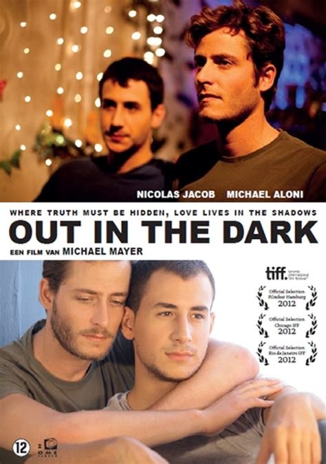 Three young israelis, two guys and a girl, share an apartment in tel aviv's hippest neighborhood: bol.com | Out In The Dark (Dvd), Michael Aloni | Dvd's