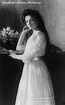Fotografia formal da Grã-duquesa Tatiana Nikolaevna, 1910. Grand ...