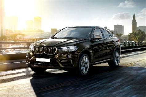 Build and price a luxury sedan, suv, convertible, and more with bmw's car customizer. BMW X6 2021 X drive 50i Price, Photos, Spec | Zigwheels