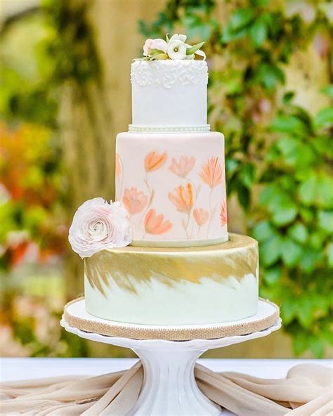 This Painted Cake With Pretty Peach Blooms And Gold Brushing Is A Dream