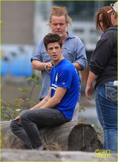 grant gustin films exploding flash scene in vancouver photo 3179435 photos just jared