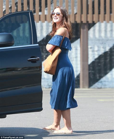 Minka Kelly Shows Off Her Curves In Emerald Green Off The Shoulder Midi