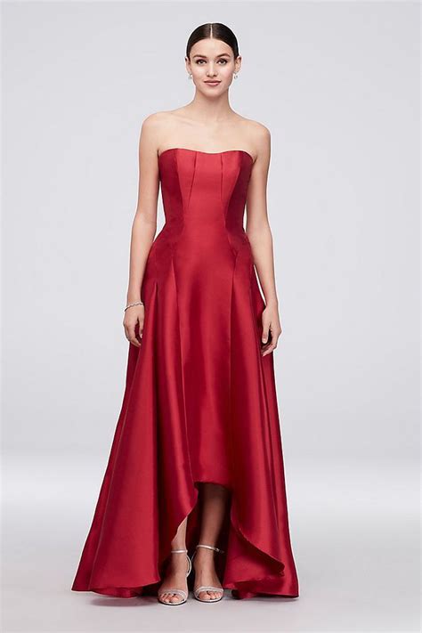 Look for something new for yourselves. 25 Elegant Formal Wedding Guest Dresses For a Black-Tie ...