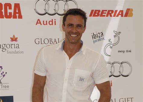 Caparrós contó que se usan emoticonos para describirse o apuntar las prácticas sexuales que cada usuario está. 'GH VIP': Alonso Caparrós, se le apago el furor y superó ...