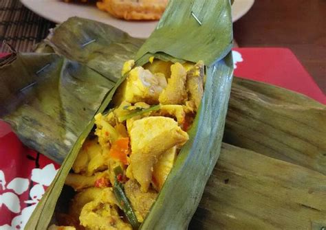 Bungkus campuran tahu dg daun pisang yg sudah dibuat layu terlebih dahulu. Resep Pepes Usus Ayam Bumbu Kuning oleh Shanty Anggraini ...