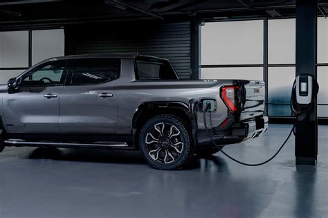 5 Coolest Features Of The 2024 Gmc Sierra Ev Carbuzz
