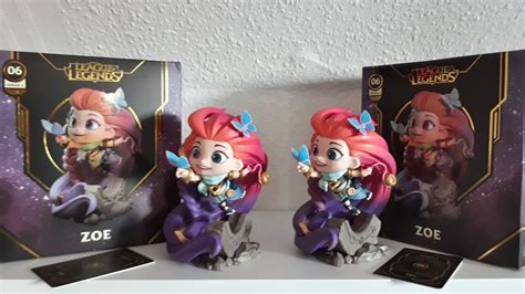 is it normal to own 2 zoe xl figures 2nd one arrived today r zoemains