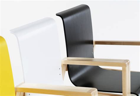 Hallway Chair 403 By Artek Stylepark