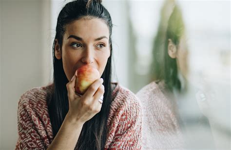 Pourquoi Faut Il Manger Une Pomme Par Jour Selon Les M Decins Elle