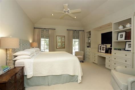 master bedroom    master bedroom suite spacious closets home