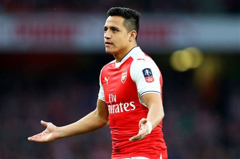 View the player profile of internazionale forward alexis sánchez, including statistics and photos, on the official website of the premier league. Alexis Sanchez: Why Arsenal forward wants to join Chelsea ...