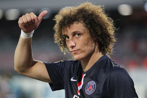 But being david luiz's sister is the sweetest for isabelle moreira marinho who is the only sister to david luiz. David Luiz estreia no PSG na liga francesa | CONMEBOL