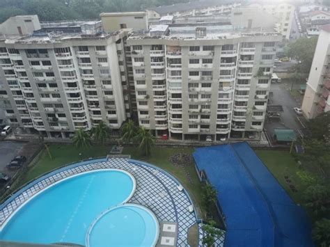 With balcony to pool view. Partially Furnished House For Sale At Petaling Indah ...