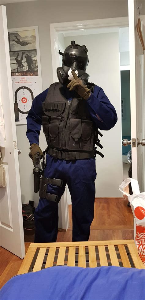 Mute Cosplay For Halloween Rrainbow6