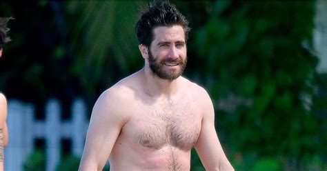 Jake Gyllenhaal Shirtless Pictures Popsugar Celebrity