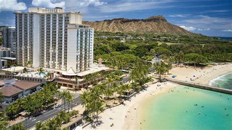 The Twin Fin Waikiki — Hotel Review Condé Nast Traveler