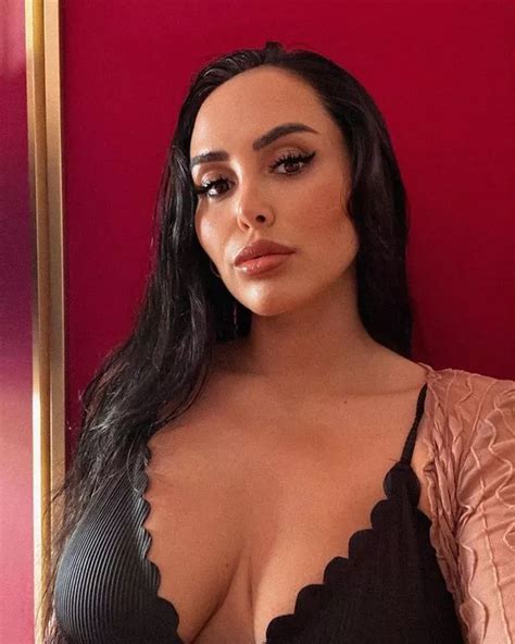 Geordie Shores Marnie Simpson Strips Topless As She Lays Herself Completely Bare Daily Star