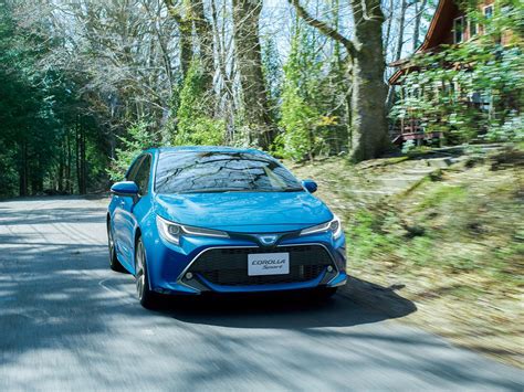 Toyota Corolla Hatchback Gets New Turbo Sport Model In Japan Carbuzz