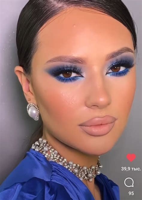 Pin By Maura Rojas On Eye Shadows In 2022 Navy Eye Makeup Blue Makeup Blue Makeup Looks