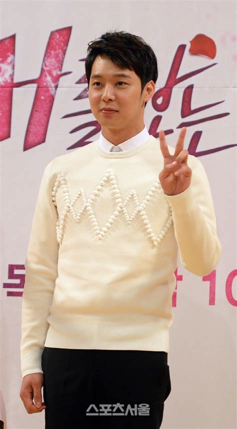 Need to translate 엄마 (eomma) from korean? 스포츠서울 - '박유천 예비신부' 황하나, SNS 다시 공개로 전환 ...