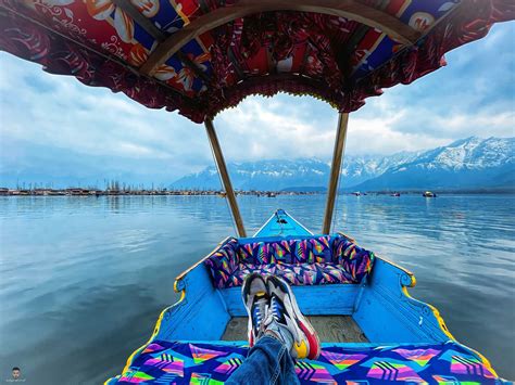 Shikara Ride At Dal Lake In Kashmir Onlyprathamesh