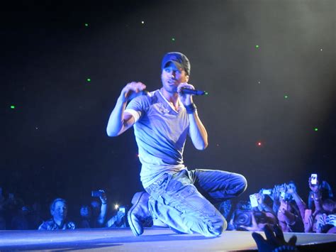 Enrique Iglesias Concert Life Is A Journey