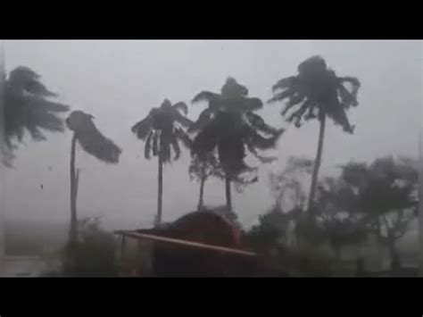 People Couldnt Resist Cyclone Komen Strong Winds Heavy Rains And