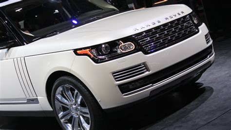 Land Rover Launches Long Wheelbase Range Rover Autobiography Black