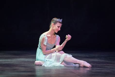 Alina Cojocaru As Odette Odile In English National Ballet S Production Of Swan Lake Photo