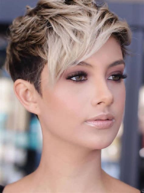 30 Top Stylish White Short Pixie Haircut Ideas For Woman Page 29 Of 30 Fashionsum Pixie
