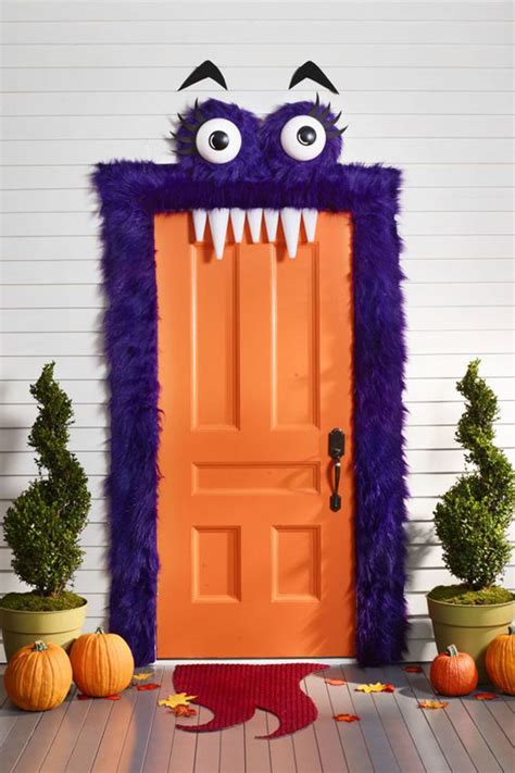 20 Last Minutes Easy Diy Halloween Front Doors You Must See Homemydesign