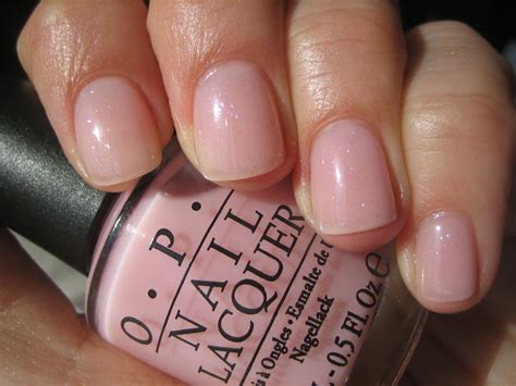 OPI Makes Men Blush Colour Nails Nailpolish Manicure OPI Natural Looking Nails Pale