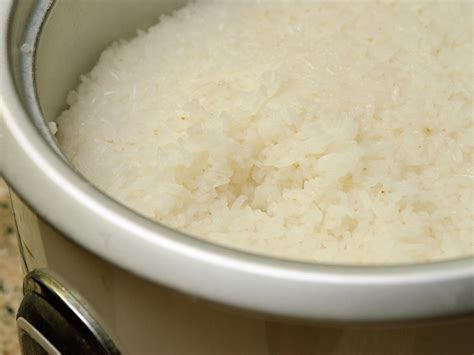 How To Cook Rice In A Rice Cooker With Pictures Keeprecipes Your